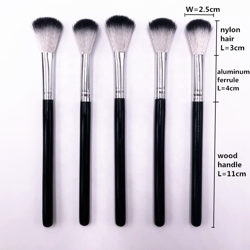 Soft Synthetic Bristles Large Highlighter Brush