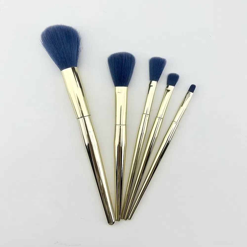 Synthetic Cosmetic Brush Wholesaler Durable Bristles Highlighter Makeup Brush for Targeted Glow