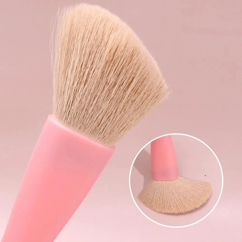 Beautichen 4-in-1 Retractable Makeup Brush - Fast &amp; Flawless Application for Foundation, Blush, Concealer, Portable All-in-One Tool