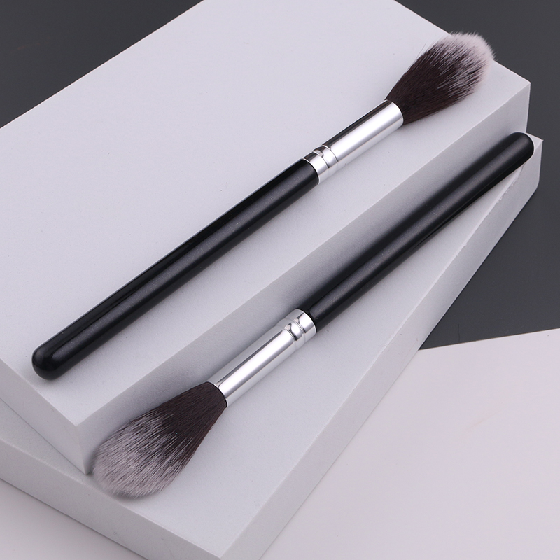 Makeup Brush Detail 4