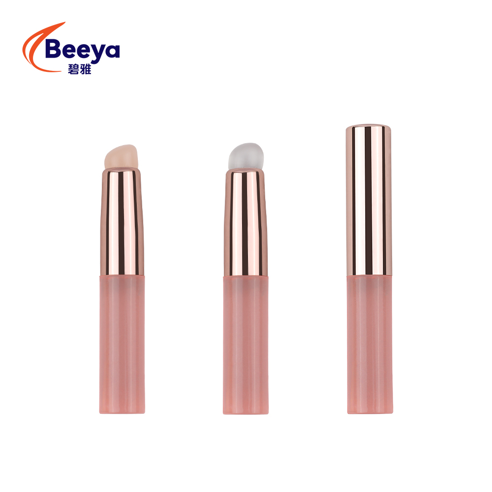 Single Professional Silicone Head Lip Brush Lip Balm Gloss Lipstick Applicator with Dust Cover Easy to Clean Lip Makeup Tools