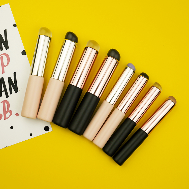 Custom logo Silicone Lip Brush Wooden Handle Nail Art Brush Multi Tool Function Concealer Makeup Brush Kit