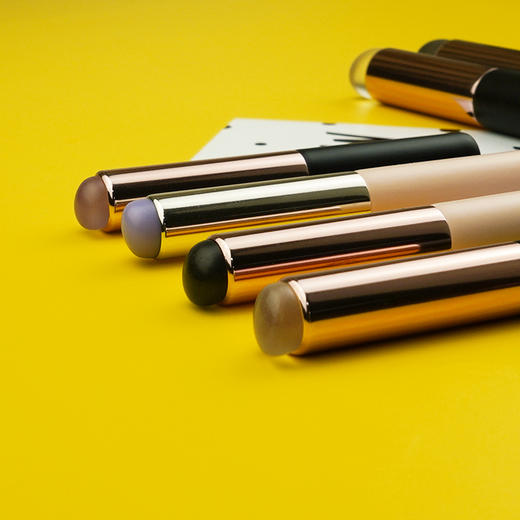 Custom logo Silicone Lip Brush Wooden Handle Nail Art Brush Multi Tool Function Concealer Makeup Brush Kit