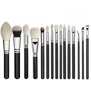 Complete makeup brush sets and cosmetic accessories from NTC Beauty
