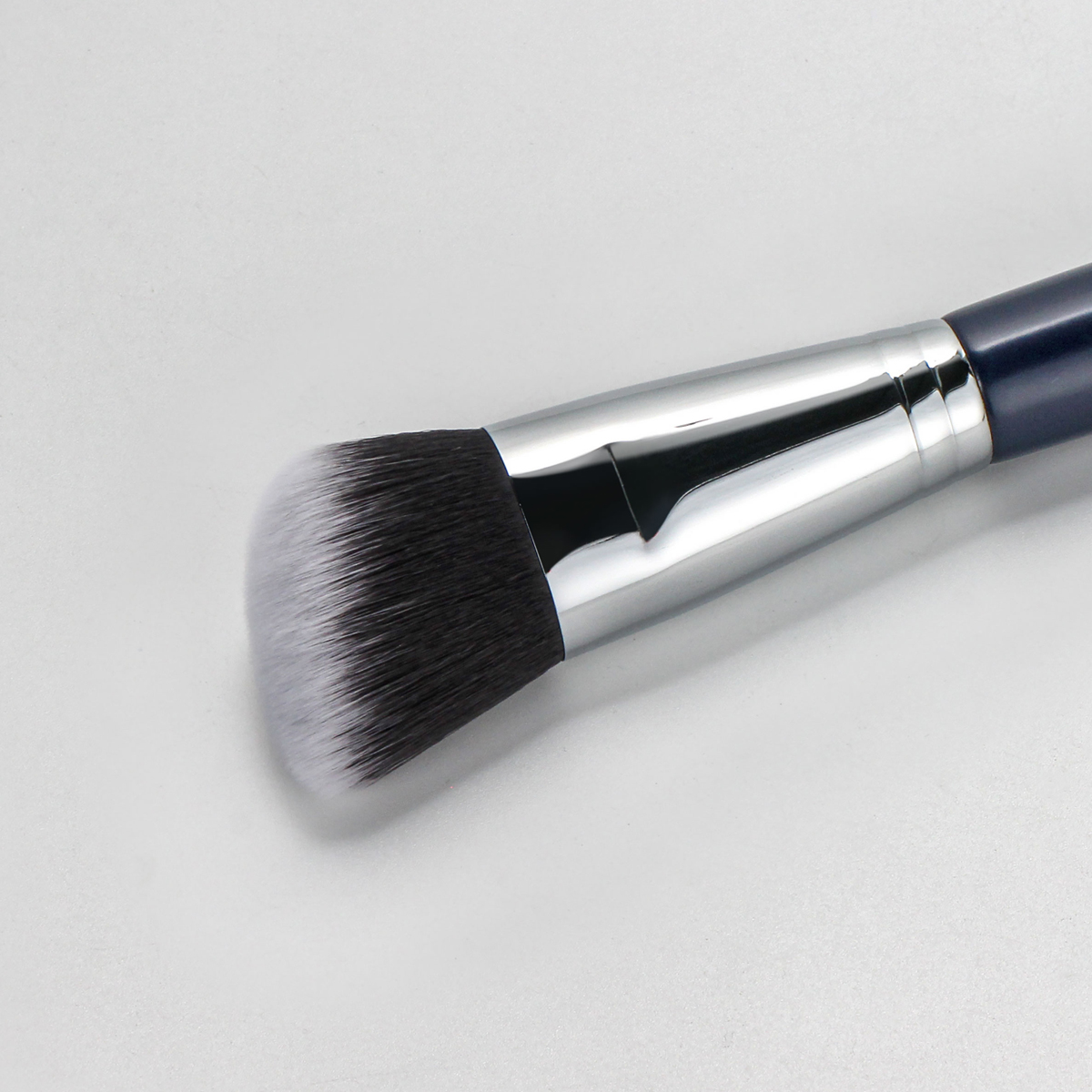 Vonira Deluxe Angled Contour Kabuki Brush With Customized Private Label Logo Wooden Handle