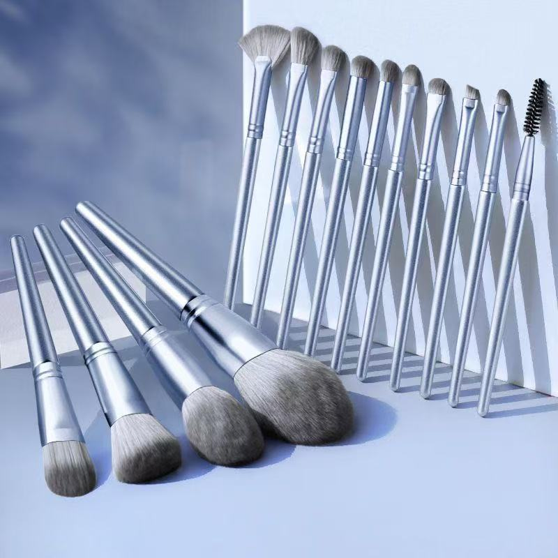 Beautichen 14PCS Silver Makeup Brushes Set - Ultra-Soft Eyeshadow Blush Powder Concealer Highlighter Cosmetic Brushes Bulk OEM