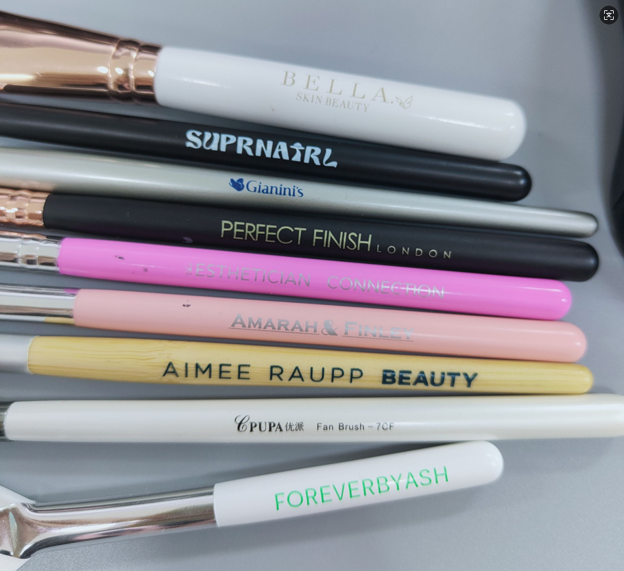 Vegan Hair Kabuki Contour Brush Features