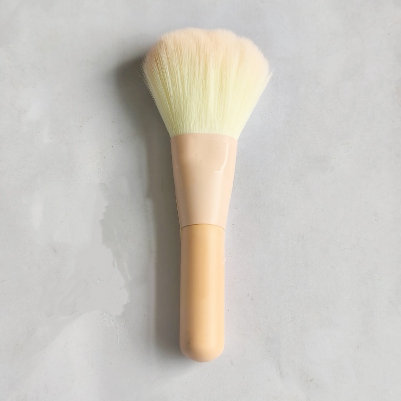 Hot-selling Single pink Blush Brush Cute Loose Powder Brush Soft Doesn't Absorb Powder Portable Makeup Brush