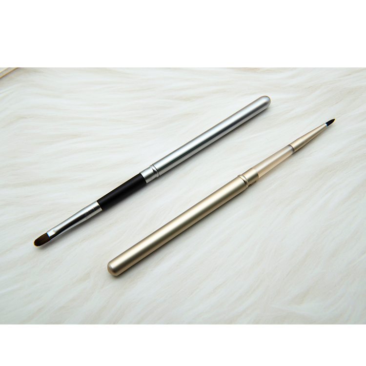 Private Label Portable Lip Brush with Aluminum Handle Customizable Professional Makeup Cosmetic Tool for Travel Used Lipstick