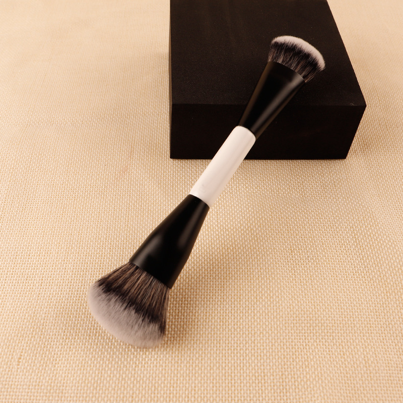 YDINI Professional and Hotsale Double End Makeup Brush Contour Foundation and Blush Brush with Synthetic Hair