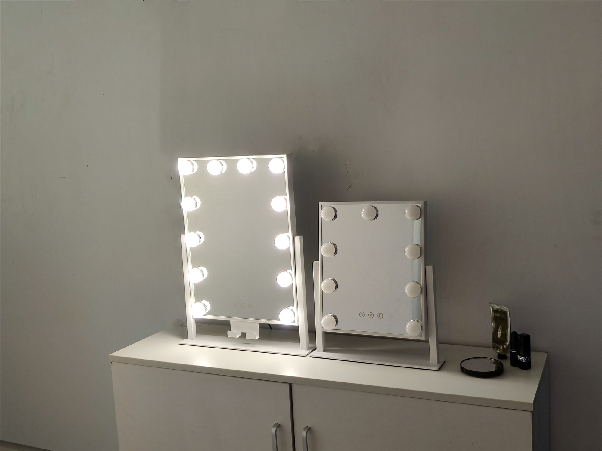 LED Makeup Mirror View 3