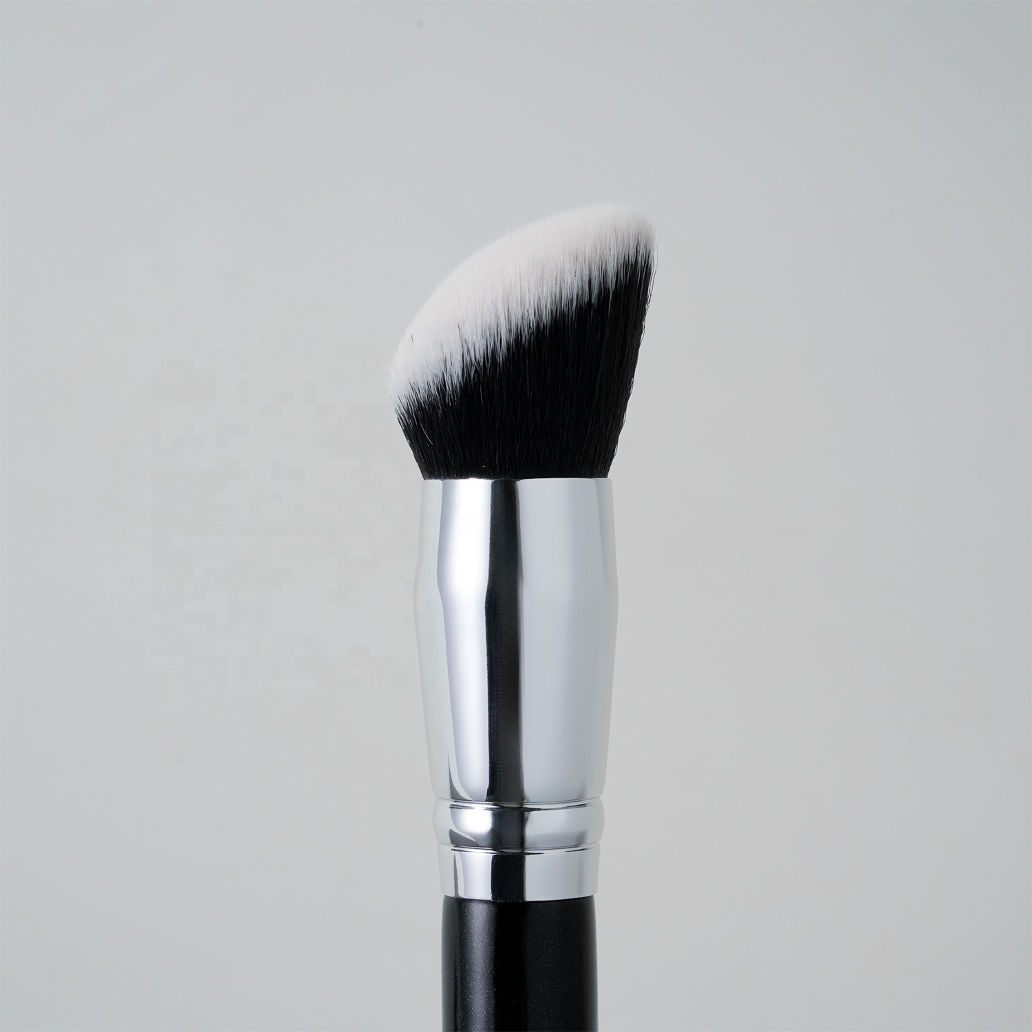 YM Factory Custom Angled Single Makeup Brush For Foundation &amp; Contour Vegan Makeup Brushes Custom Logo