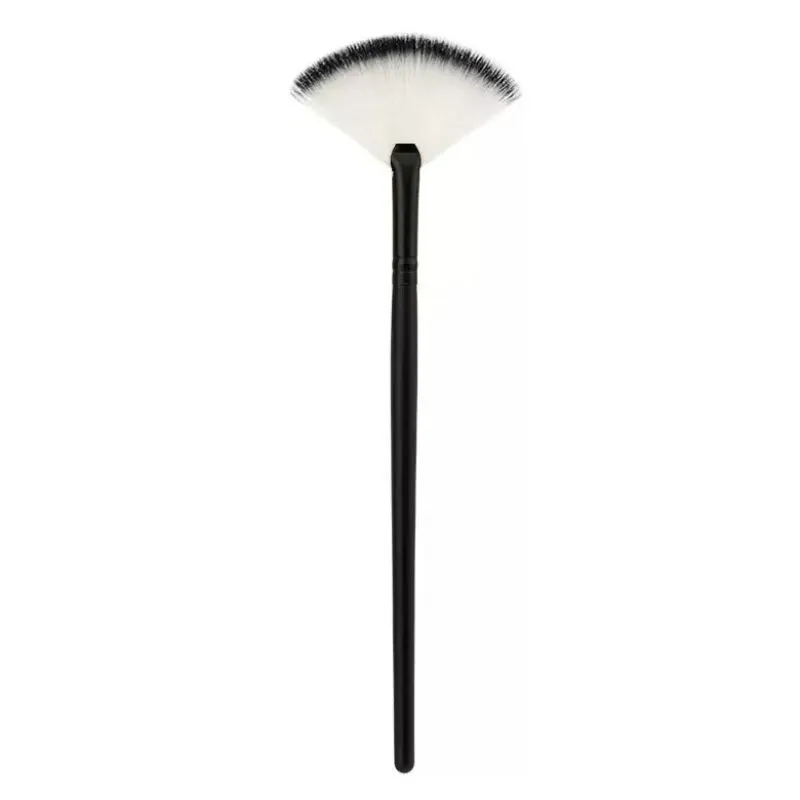 Cross-Border Hot Selling Beauty Tools Fan Shaped Highlighter Single Face Beauty Brush