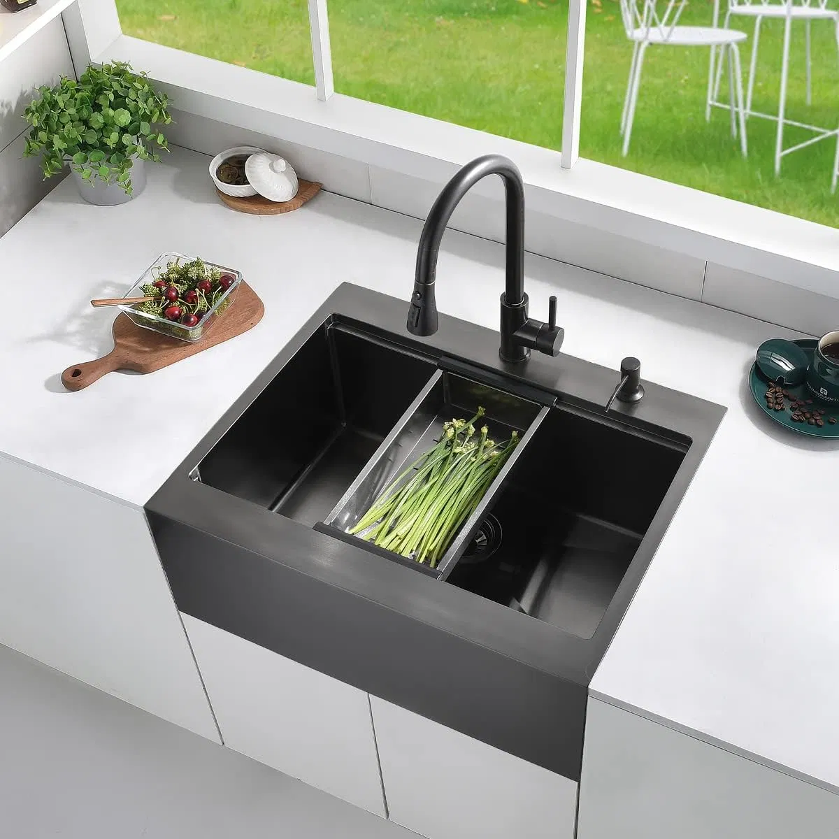 Black Stainless Steel Embedded Kitchen Farmhouse Sink with Front Apron