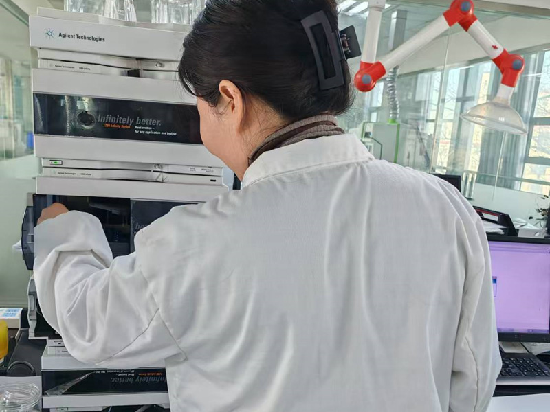 Le-Nutra R&D laboratory - plant extraction research and development