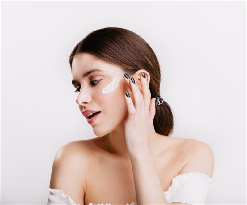 Kojic Acid Powder application