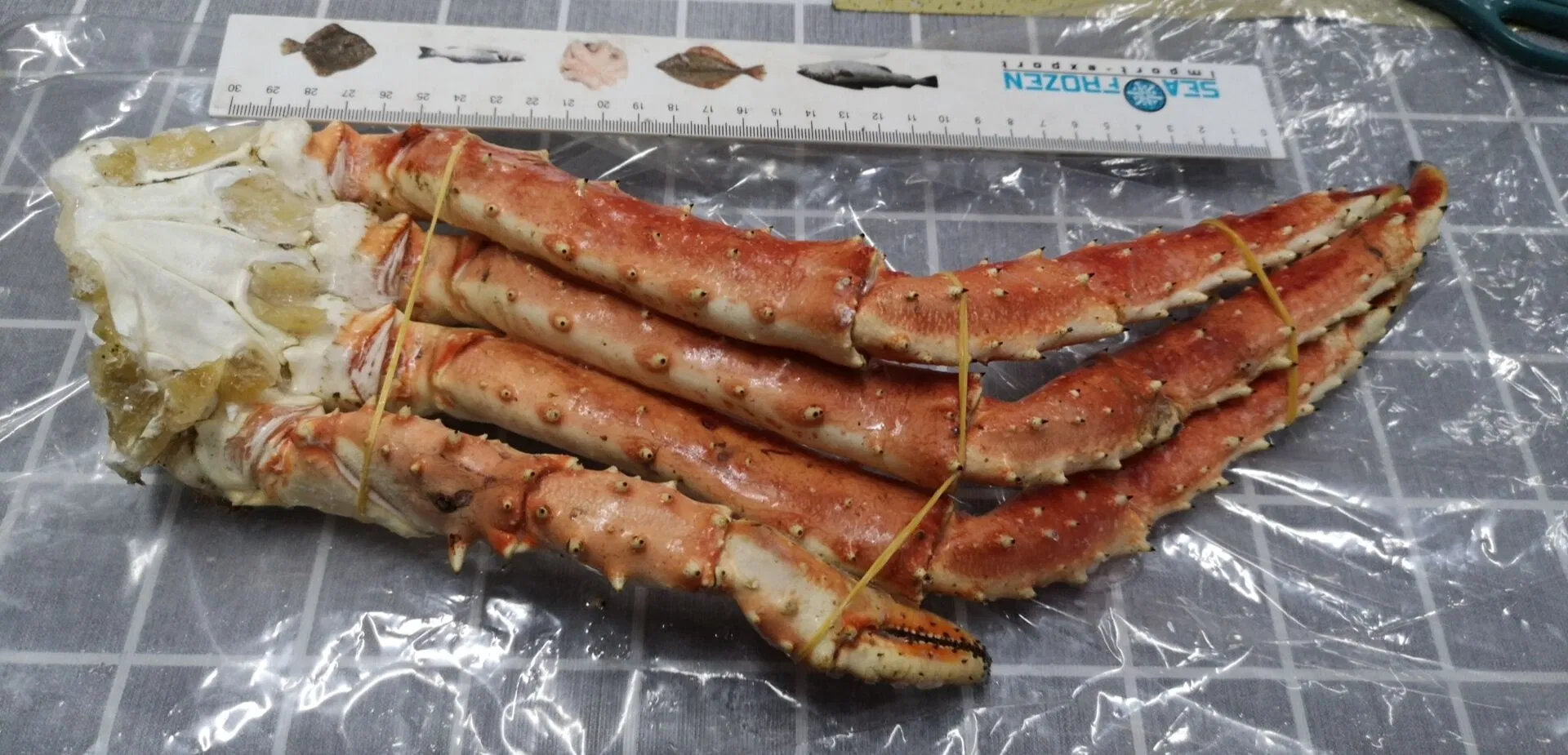 Frozen Sea Frozen Cooked Red King Crab Clusters, Legs