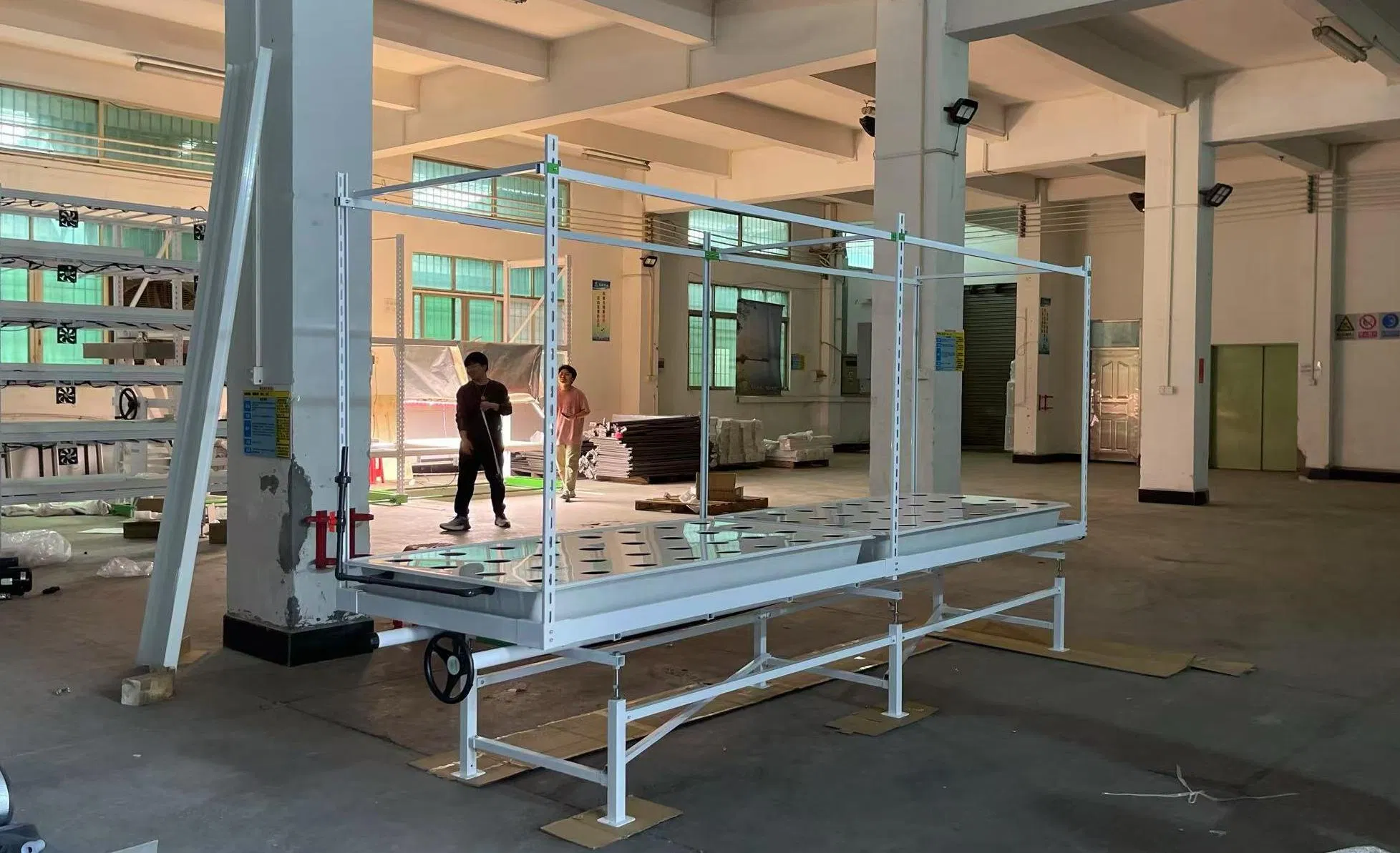 Reinfa Vertical Aerofarm Efficient Mist-Based Aeroponics for Indoor Growers