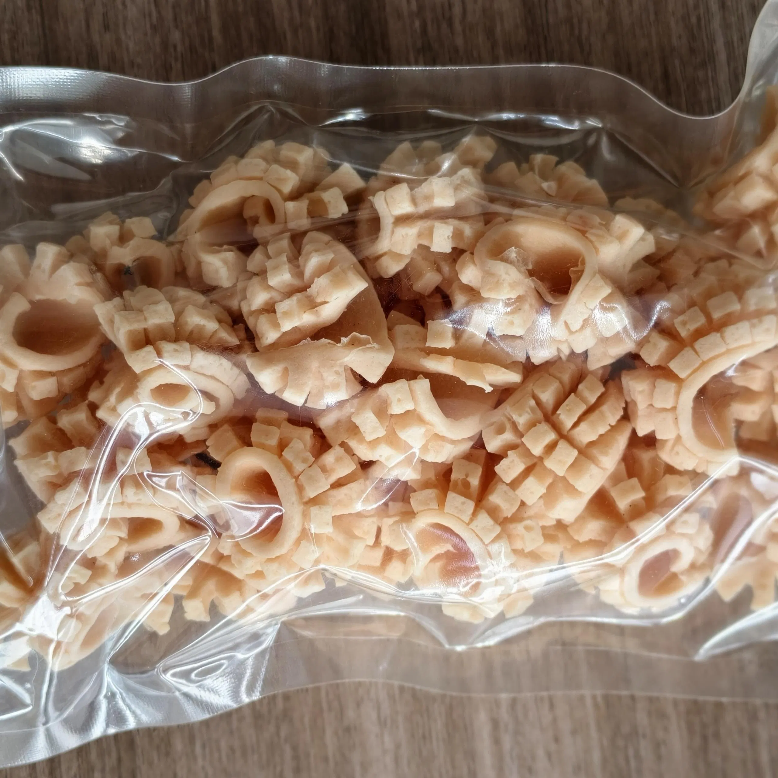 Palatable Salmon Blooming Sausage Dog Treats Enriched with Vitamin