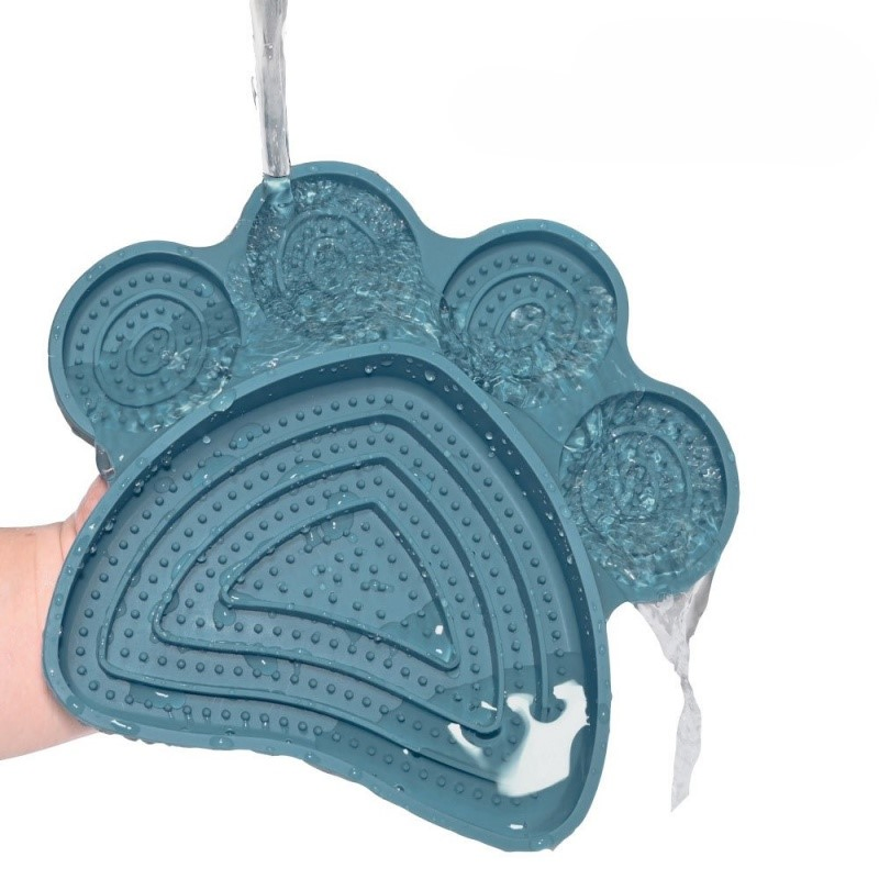 Easy to Clean Promotes Slow Feeding Interactive Suction Cup Dog Cat Calming Silicone Pet Licking Mat