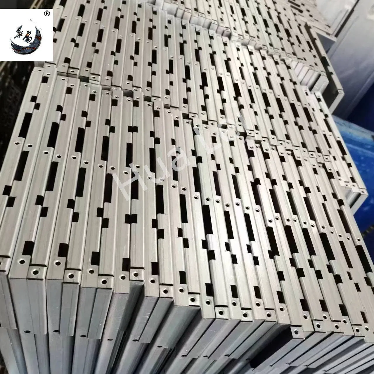 Hualei OEM CNC Machinery Customization Service Stainless Steel Sheet Metal Fabrication