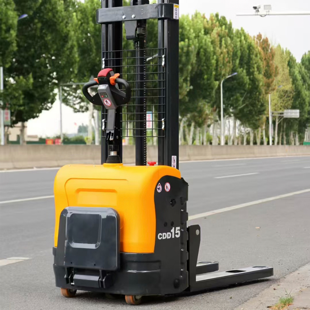 China Factory Mini Pallet Fully Electric Stacker 1.5Ton 2Ton Reach Stacker Battery Stacker For Warehouse Use