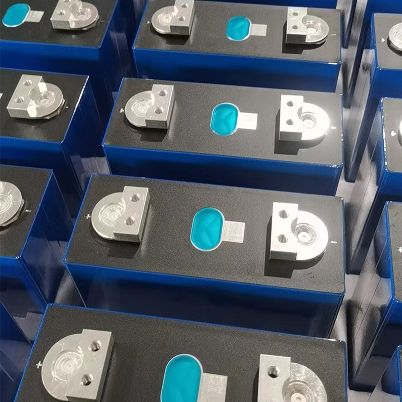 EV 3.2V 280ah Grade LiFePO4 Solid State Lithium Ion Battery Cell for Solar Home Energy Storage with 10000 Cycles