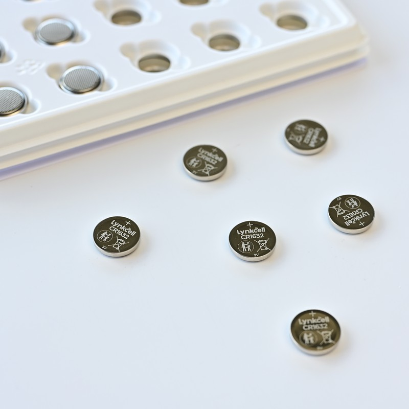 Long Life 3V Lithium Cell Battery Cr2032 Cr2450 Cr1632 Cr1220 Coin Cell Button Battery Power Supply for Electronics, Nanfu Manufacturer