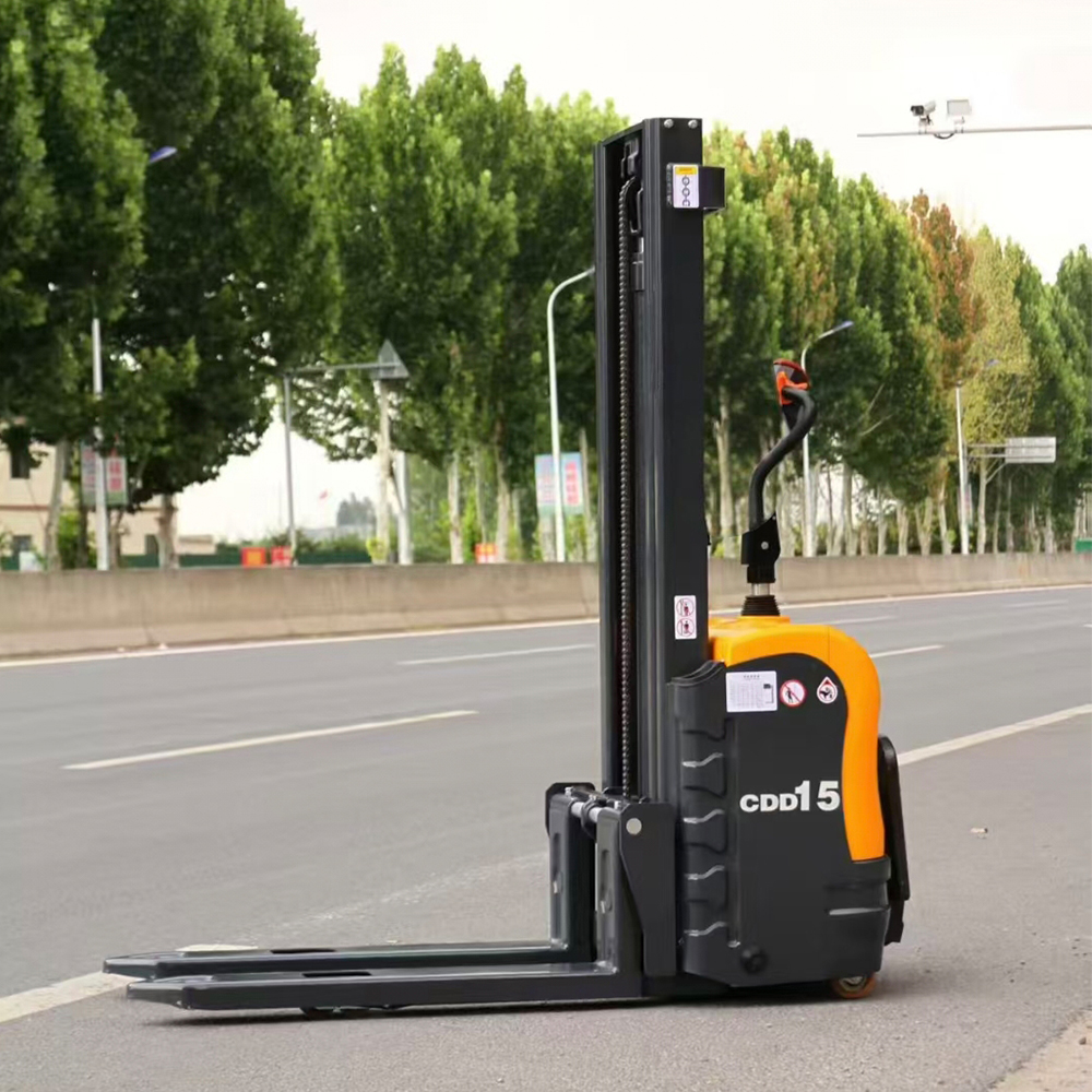 China Factory Mini Pallet Fully Electric Stacker 1.5Ton 2Ton Reach Stacker Battery Stacker For Warehouse Use