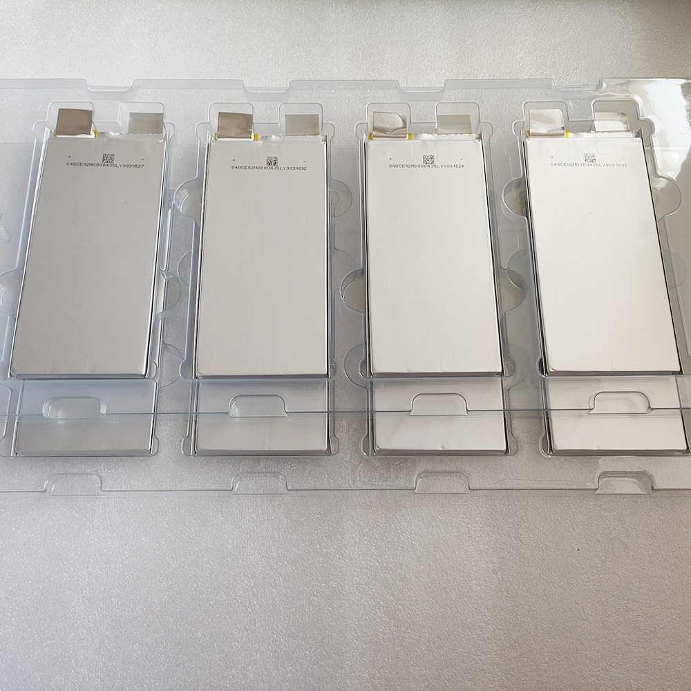 Solid State Graphene High Energy Density Lipo Battery Cell 3.7V 16Ah 22Ah 27Ah 30Ah 32Ah 67Ah 74Ah 108Ah 10C Single Cell