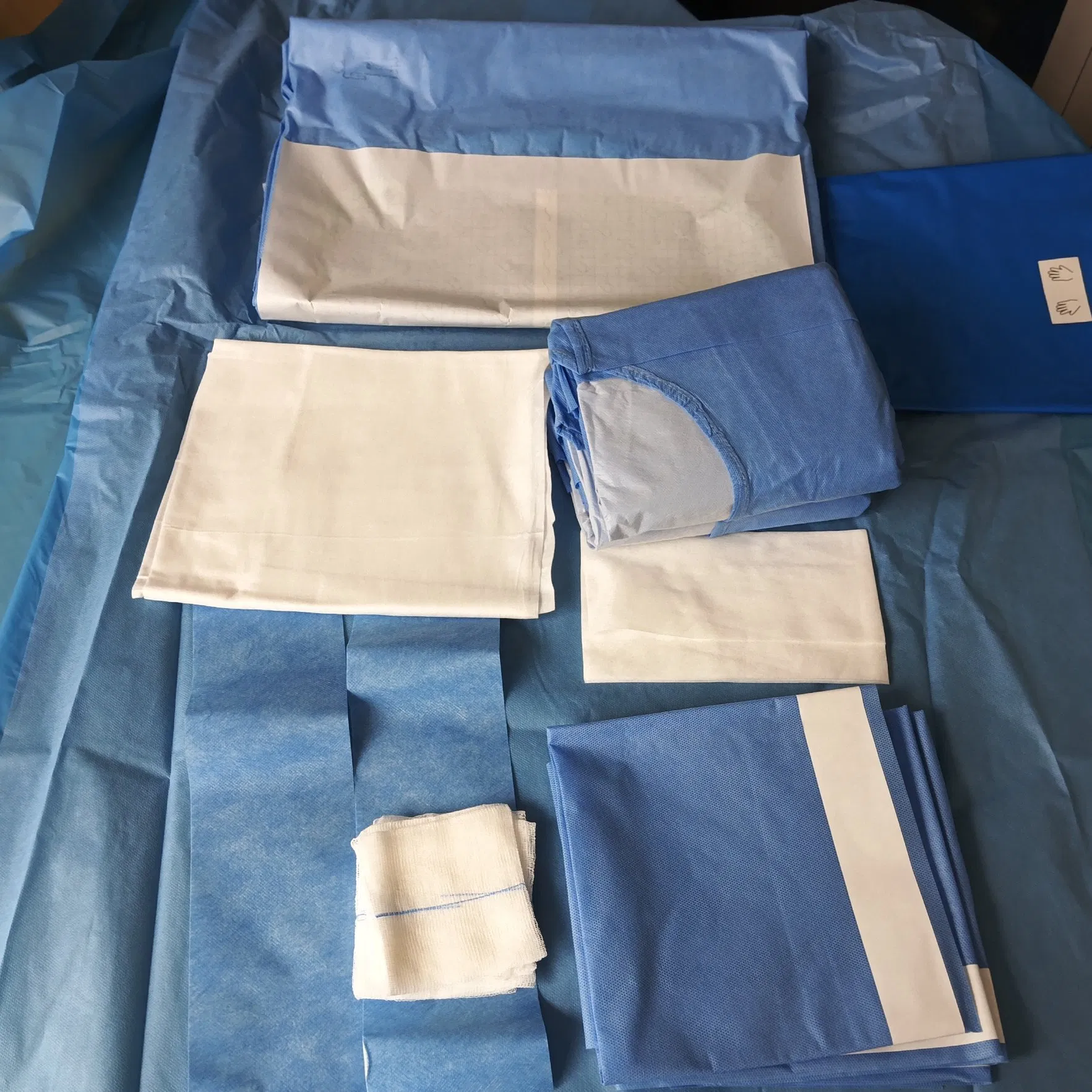 Wholesale Price Sterile C-Section Surgical Pack with Surgical Gowns &amp; Drapes FDA Approved