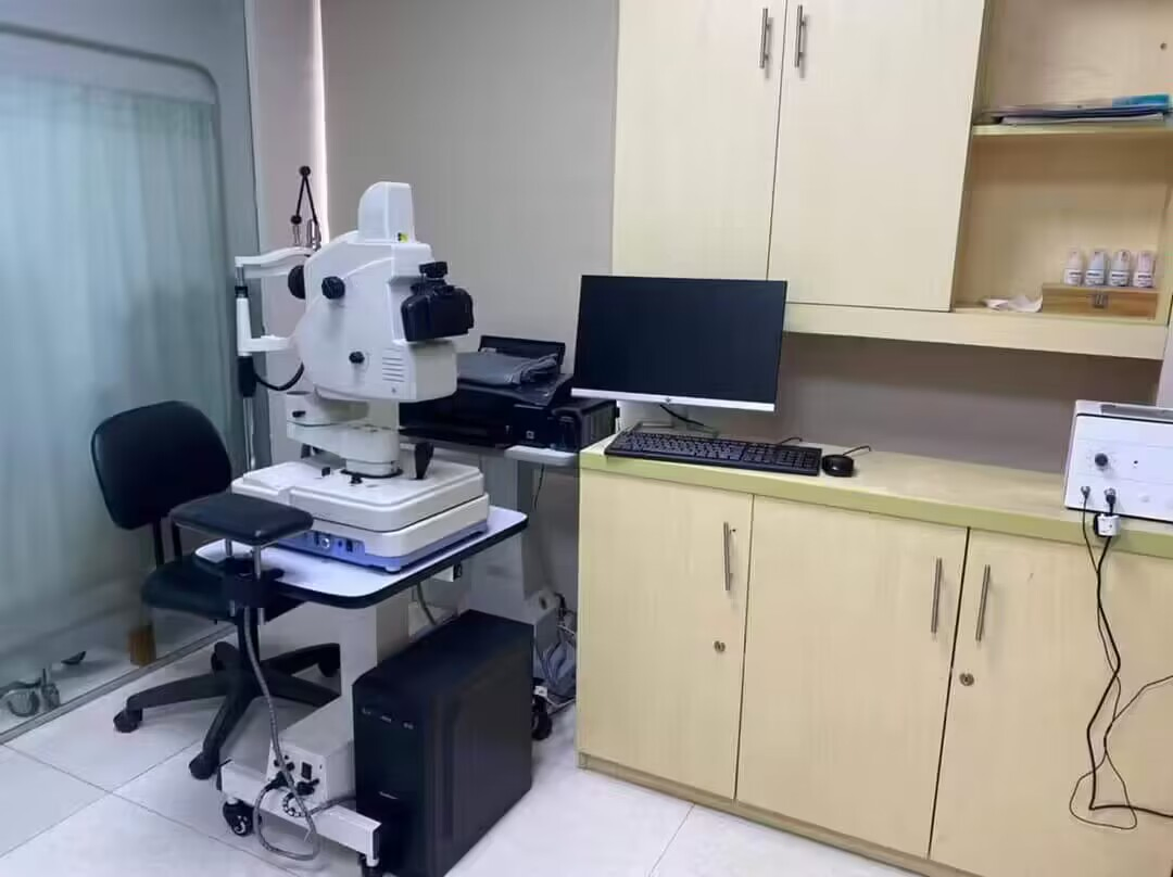 Hospital Ophthalmic Instrument Optical Fundus Camera Fluorescein Angiography System