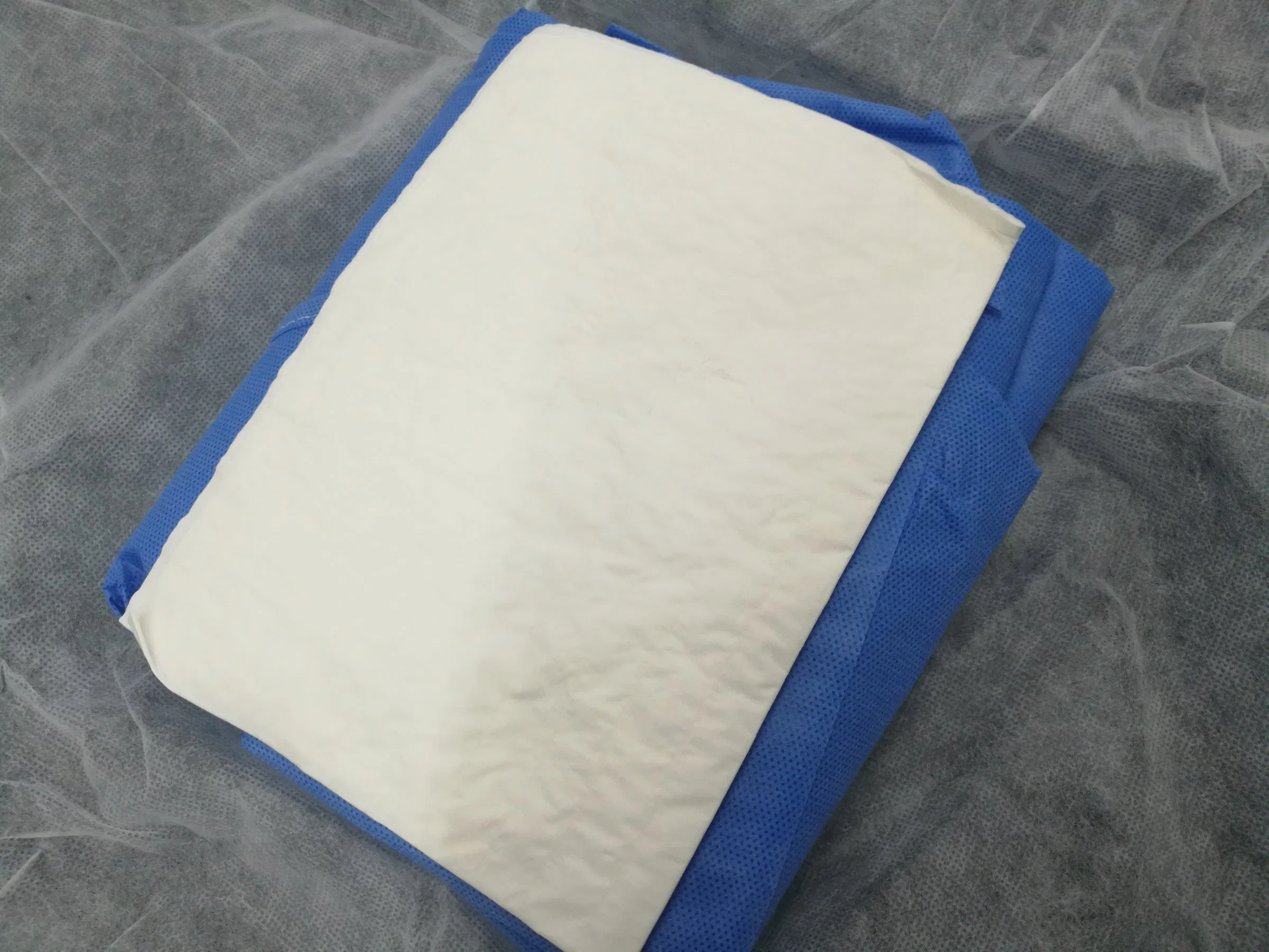 SMS45GSM Disposable Non Woven Sterile Reinforced Surgical Gown XL
