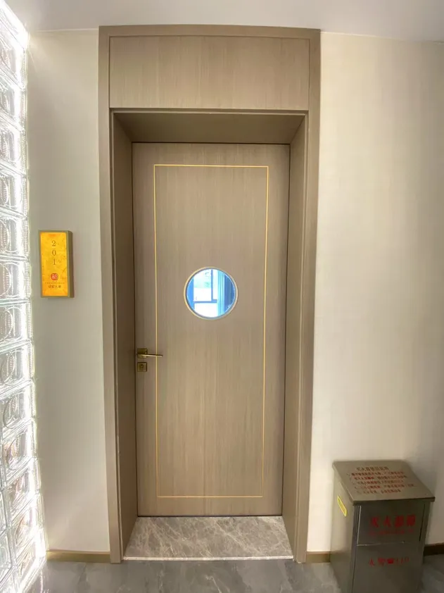باب مقاوم للحريق
