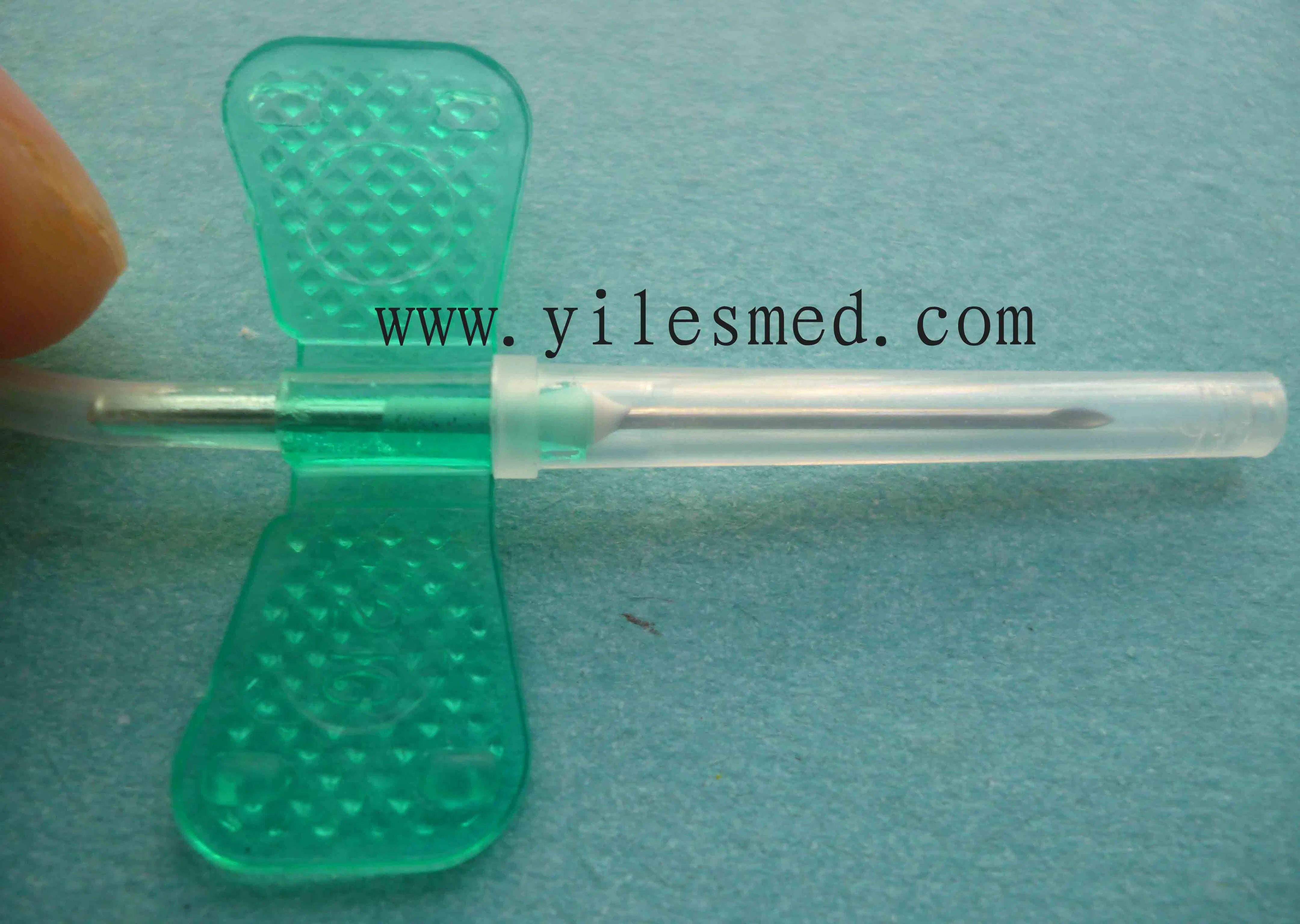 Conjunto de infusión intravenosa hospitalaria con alas de mariposa 18g a 27g