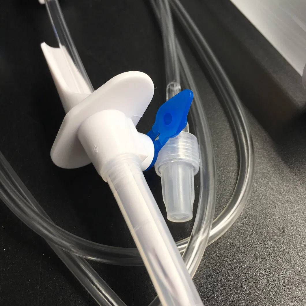 Juego de administración de fluidos intravenosos desechable para pediatría