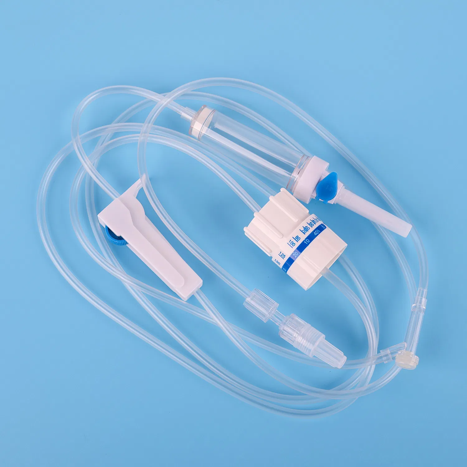 Juego de infusión desechable con aguja para un solo uso