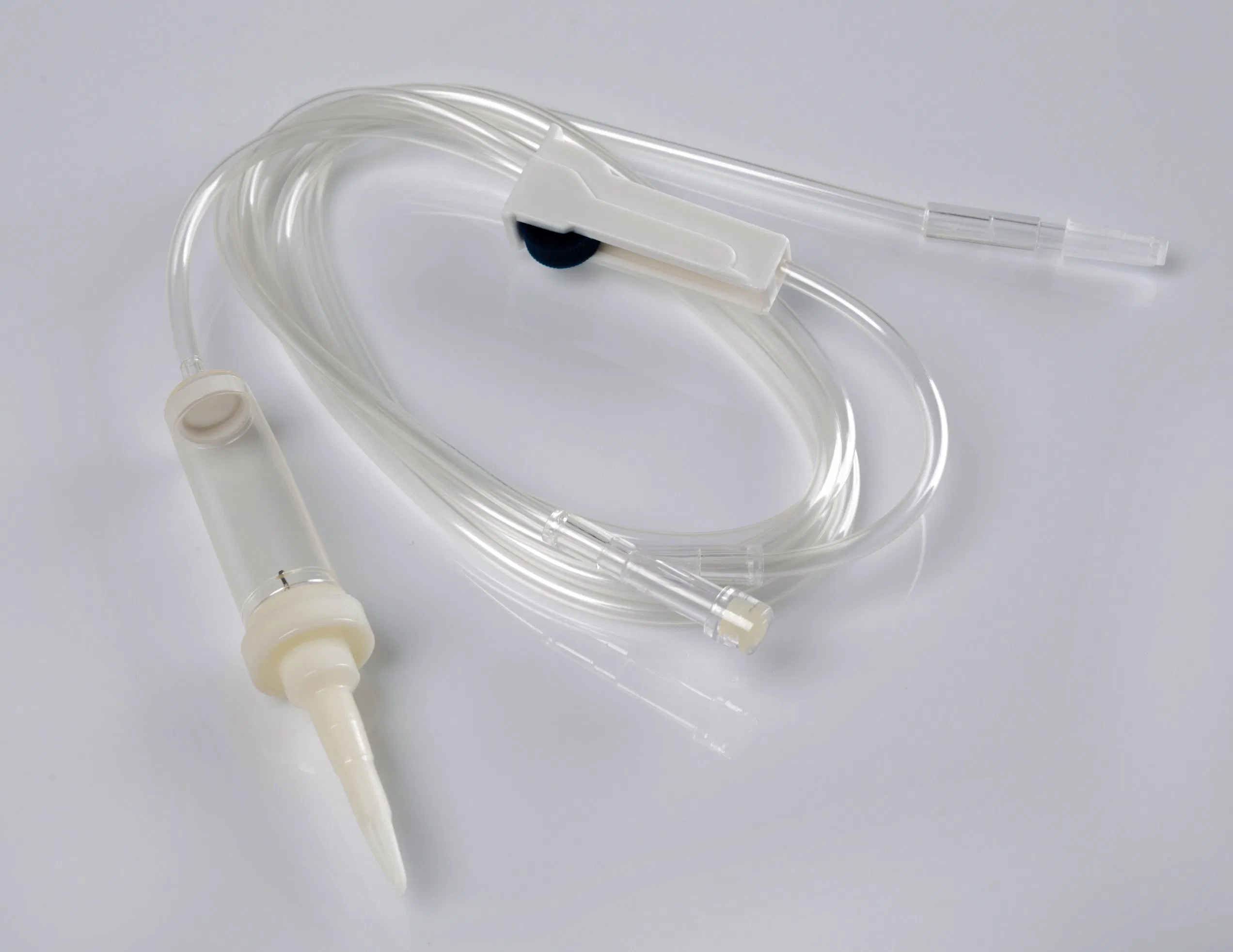 Juego de infusión desechable IV ordinario para hospital médico quirúrgico con ISO y CE FDA