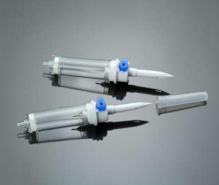 Conjunto de infusión desechable de uso médico al por mayor con 62mm cámara de goteo