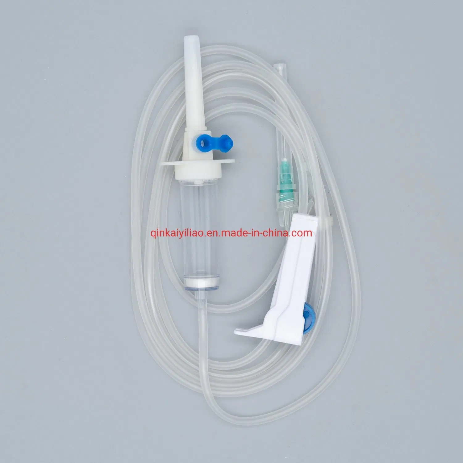 Set de infusión de alta calidad para la administración de fluidos intravenosos