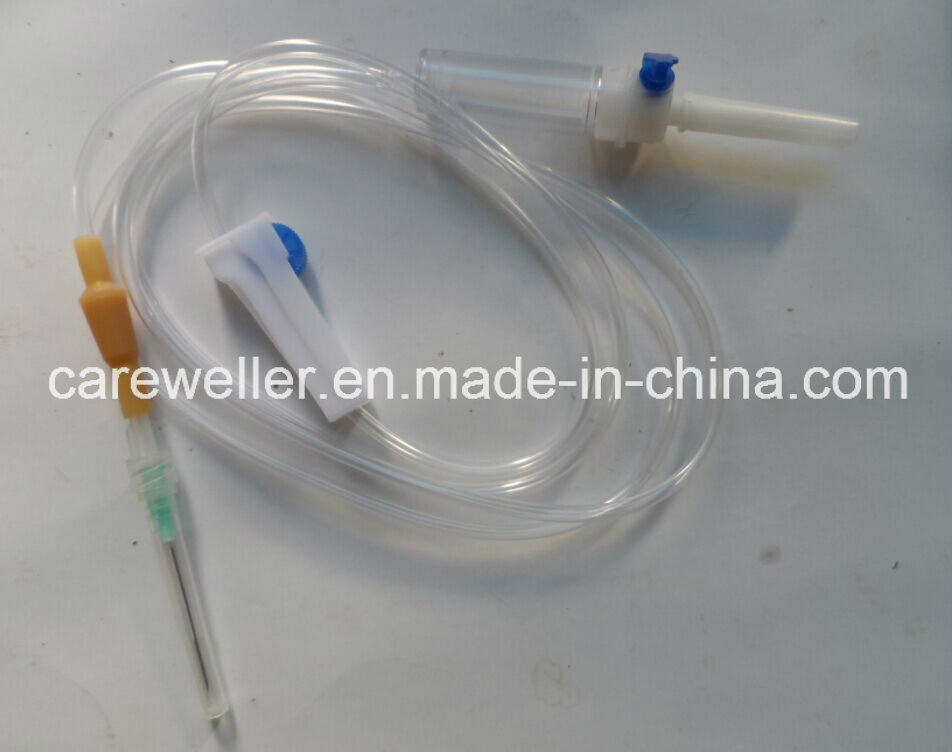 Juego de infusión IV desechable con aguja o vena escalpada