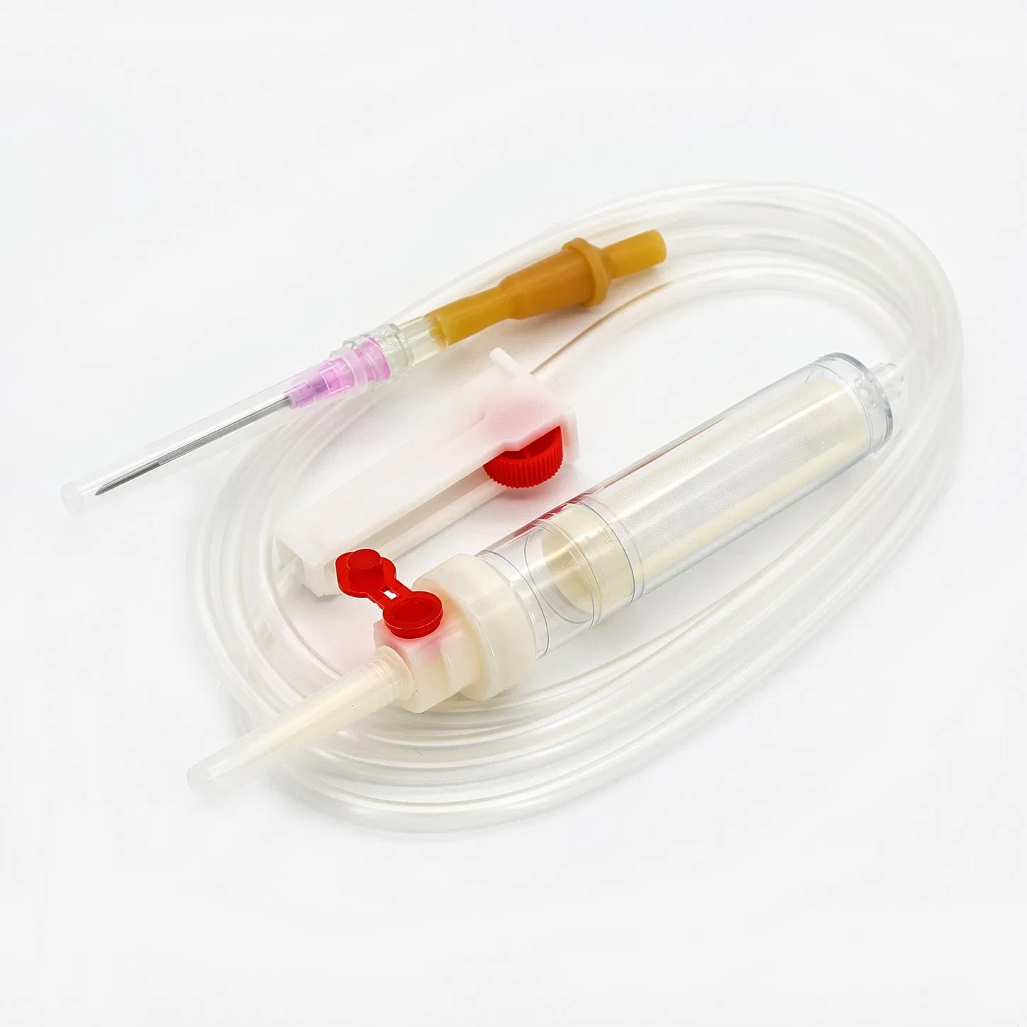 Juego de administración de sangre desechable de PVC con aguja médica disponible, con filtro ventilado o sin filtro ventilado