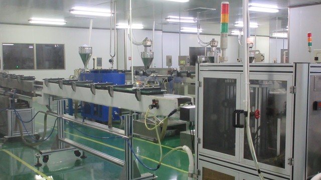 Equipo de infusión IV desechable — kit de administración de fluidos para hospitales y clínicas