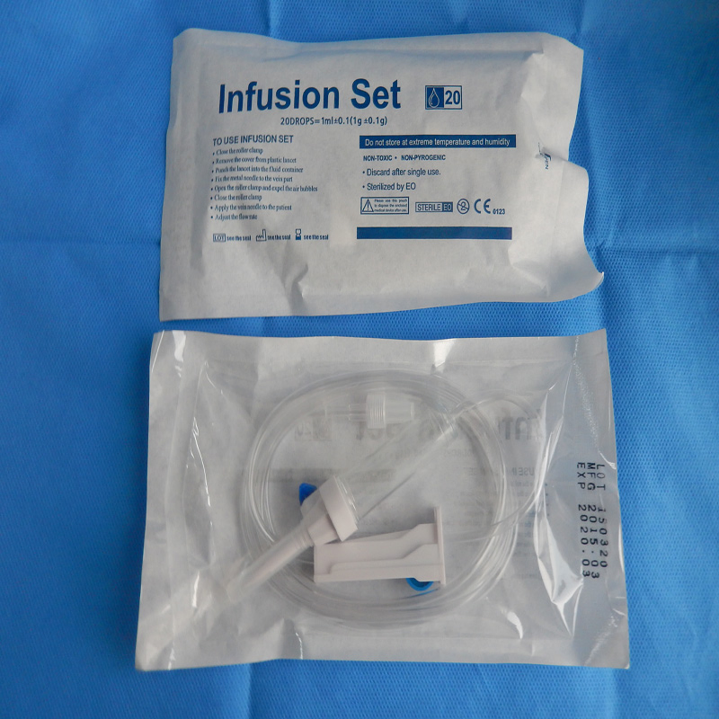 Set de infusión IV de un solo uso con materiales de alta calidad para uso médico