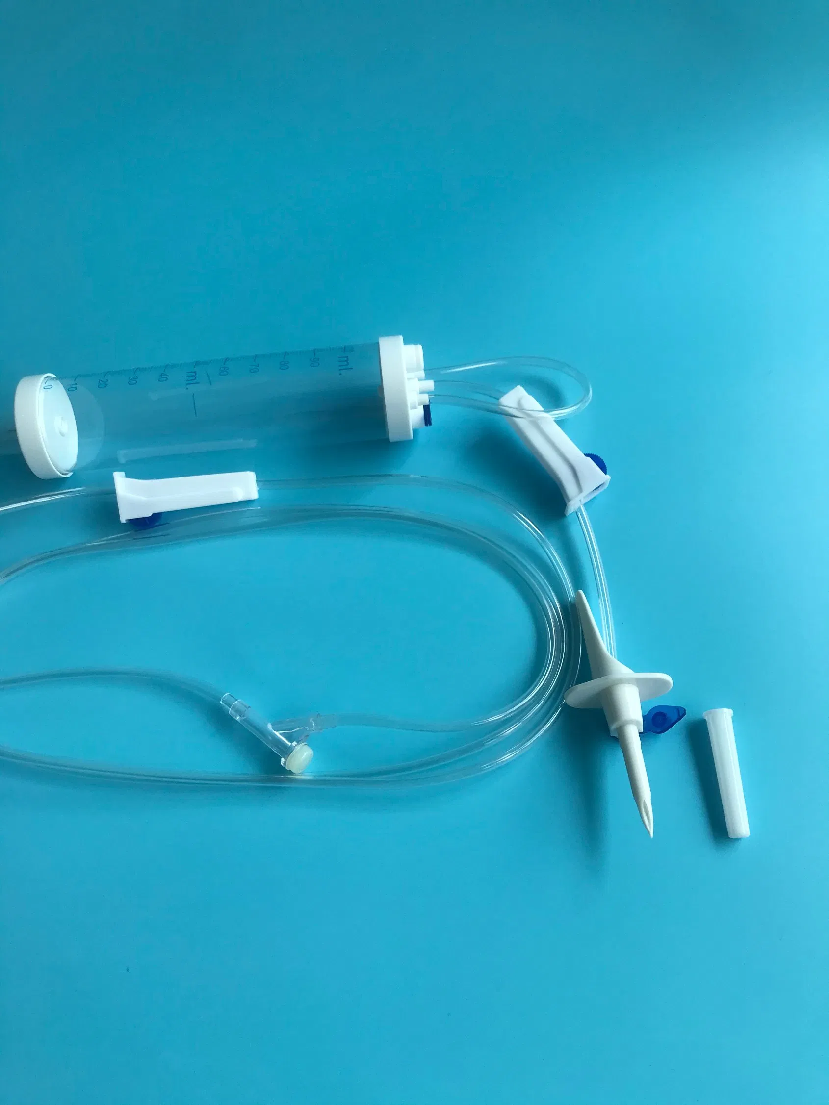Suministros Médicos Desechables Conjunto de Infusión con Bureta 100ml 150ml