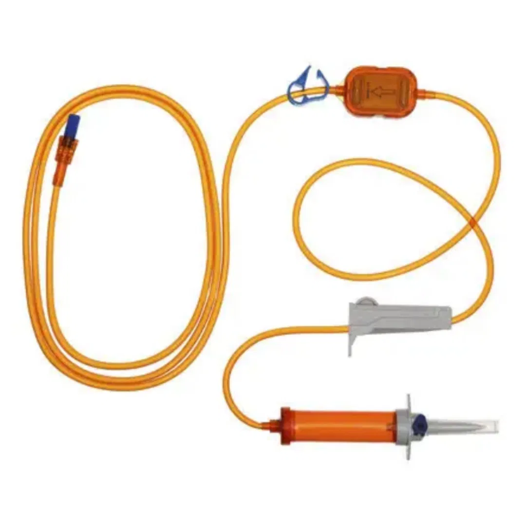 ISO13485 Conjunto de administración intravenosa estéril y protector de luz de fábrica de China