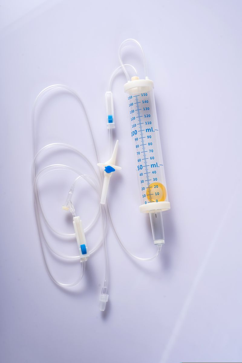 Conjunto de infusión con bureta microgotas 100ml 150ml