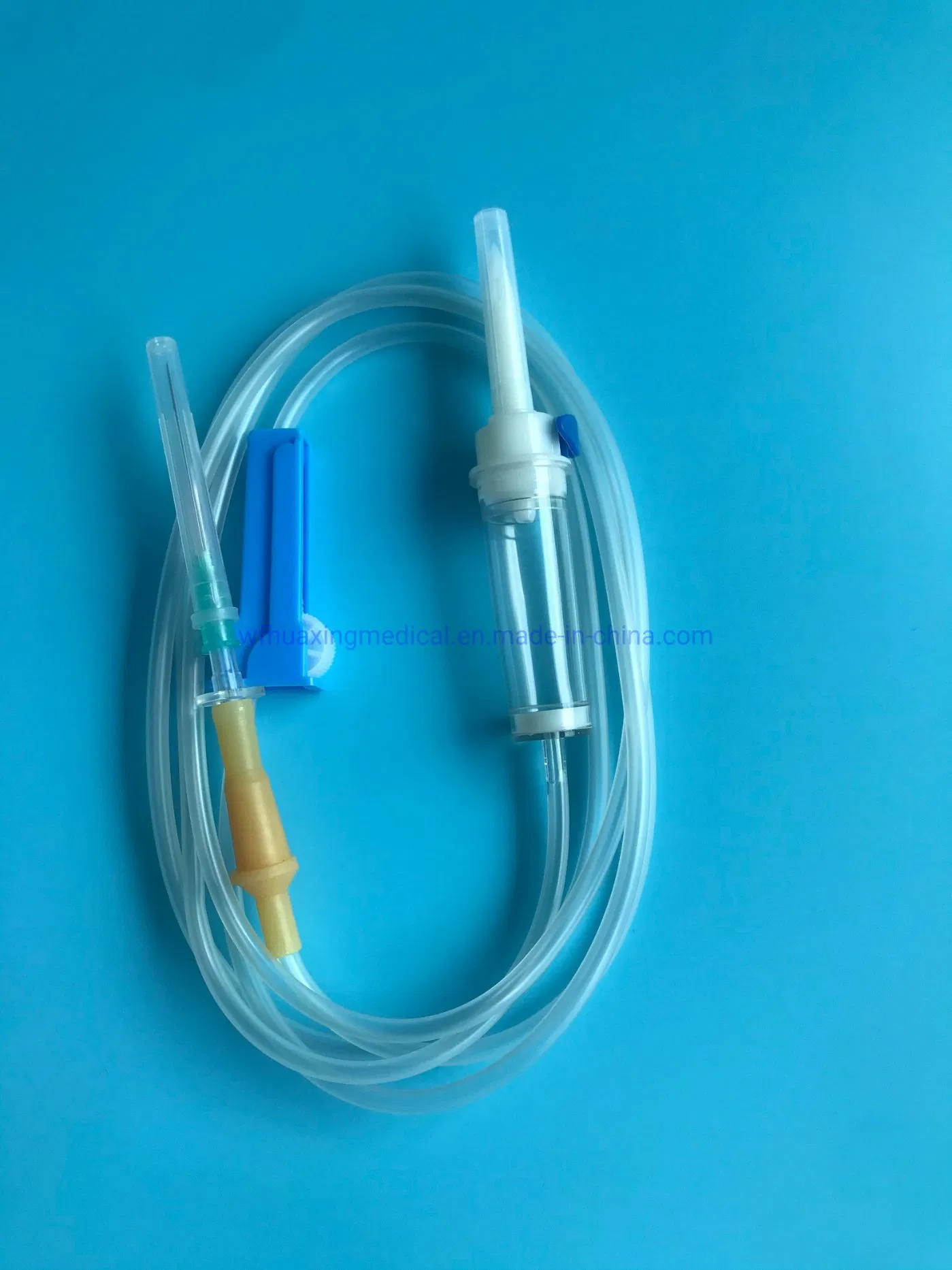 Juego desechable de infusión IV con filtro (nuevo)