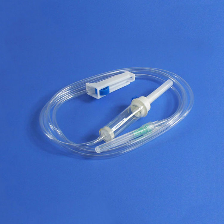 Set de infusión intravenosa desechable aprobado por CE con aguja