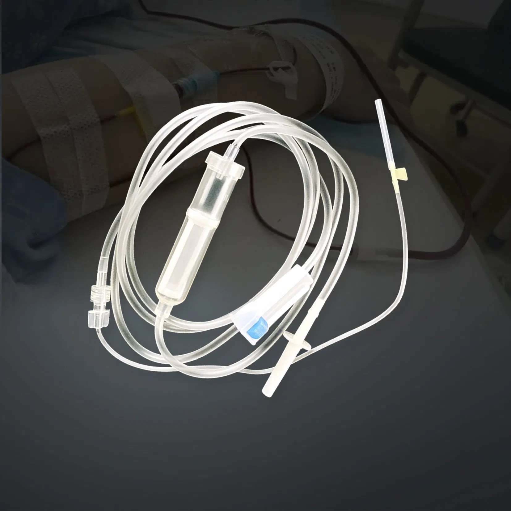 Juego de infusión desechable médico con filtro para transfusión de sangre por vía intravenosa